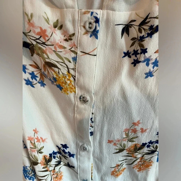 Anthropologie 4SI3NNA Womens white floral dress with buttons and front tie sz M - Picture 3 of 7